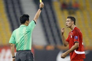 6-1大胜却故意洗牌？孔帕尼的拜仁连黄牌都在玩战术！