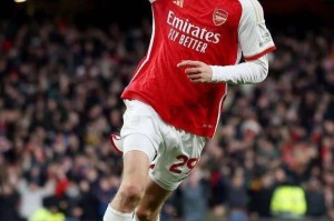 阿森纳争冠，最后一块拼图不是中锋，而是凯帕？