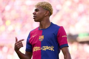 新冠军头衔让亚马尔提前超越未成年时期的梅西，展现未来巨星潜力