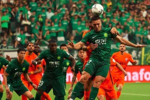 国安新外援敲定！德甲老牌劲旅后卫将加入，已完成体检，即将抵京