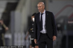 齐达内谈管理皇马更衣室：教练为球员服务 要得到球员的喜欢