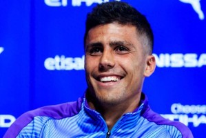 续约未决！金球动向牵动欧足坛，曼城皇马暗战升级