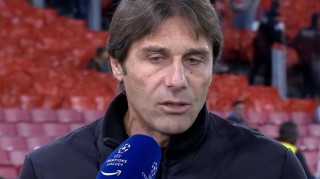 掀翻意甲冠军！穆里尼奥欧冠久违2连胜，前国米主帅暴露最大弱点