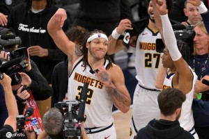 掘金拉满主力戈登逆天绝杀 快船逆转失败仍握有先手