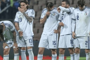 真是“欧洲国足”？媒体人：意大利队无缘世界杯是因意甲没落