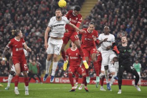 德甲前瞻：拜仁慕尼黑VS奥格斯堡 周六013焦点战 主场争冠王者VS客场保级弱旅的碾压对决