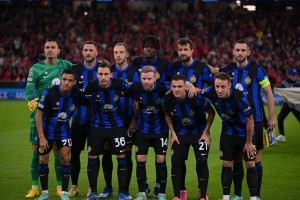 意甲霸权捍卫战！国米主场誓碾乌迪内斯，蓝黑风暴能否撕碎对手防线？